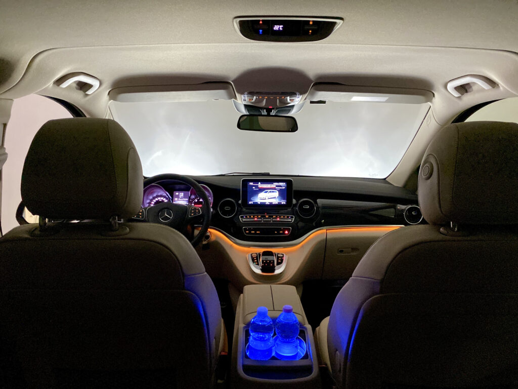 mercedes-benz-class-v-300d-interno